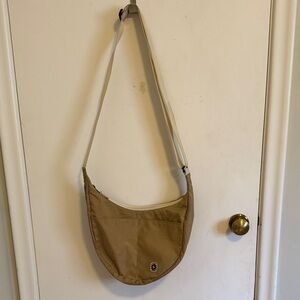 Walker Family Goods Bay Bag in Tan